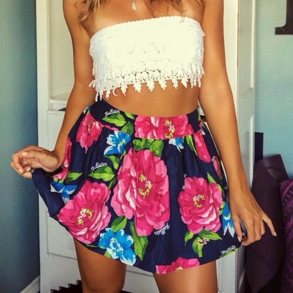 Hollister Navy Skater Skirt with Pink & Blue Floral Print - Picture 2 of 7